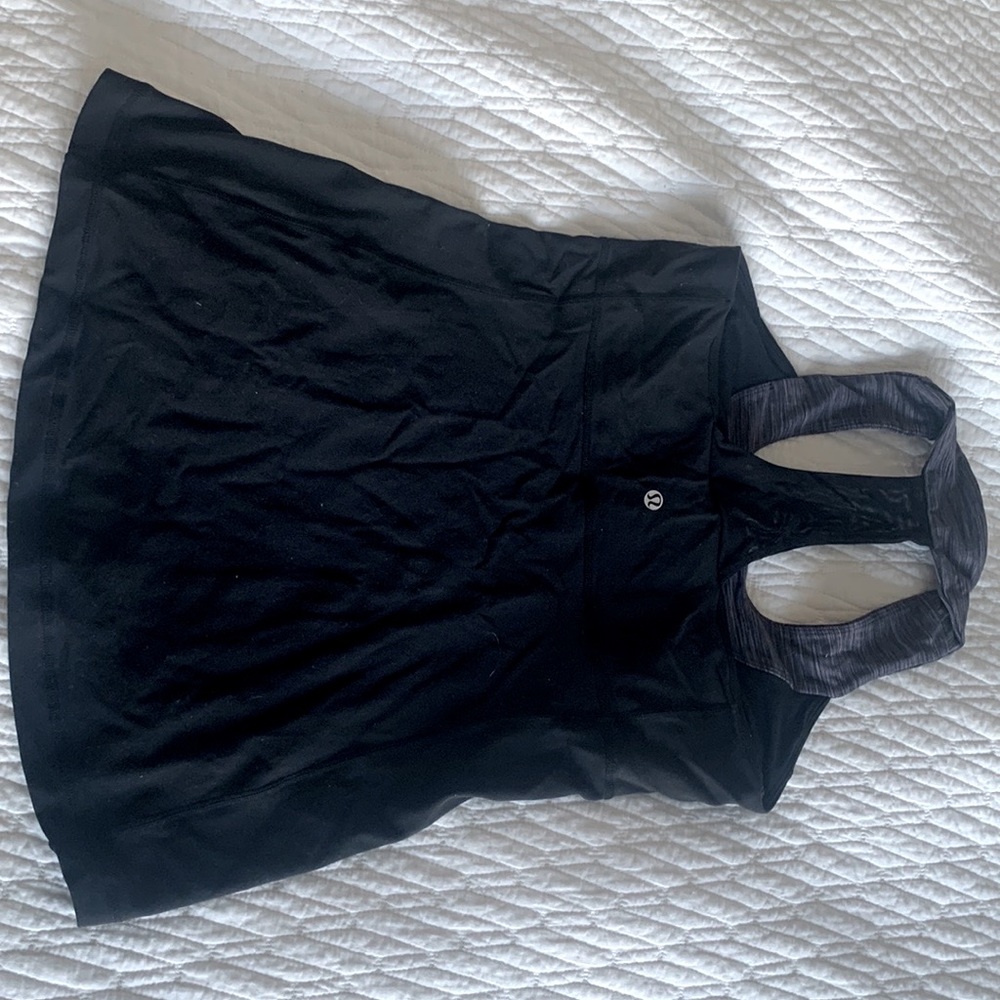 Lululemon black tank top workout